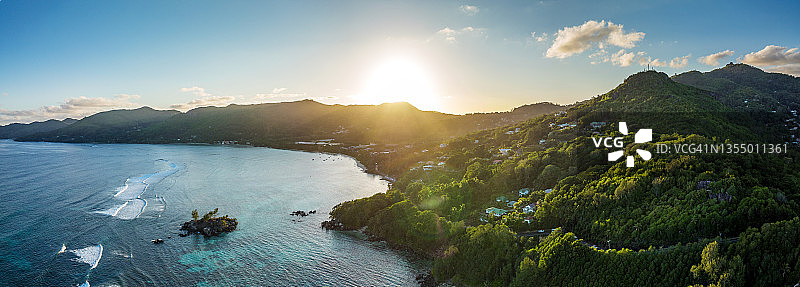 塞舌尔盐点马埃岛日落全景图片素材