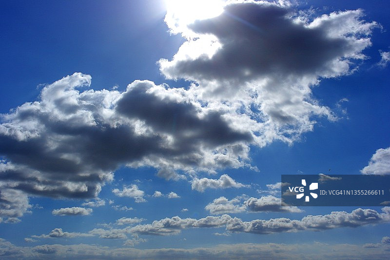 蓝天与阳光图片素材