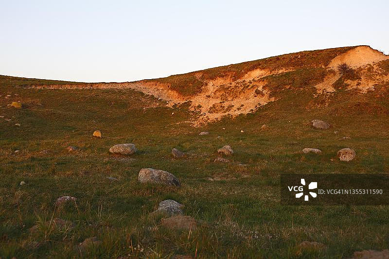 德国梅克伦堡-前波莫瑞州佩内河谷自然公园冰河时期的地貌图片素材