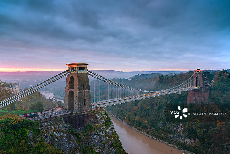 英格兰布里斯托尔克利夫顿悬索桥图片素材