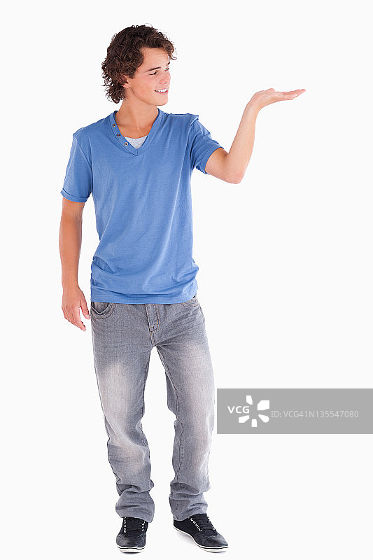 可爱的男人展示文案空间图片素材