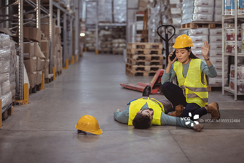 紧急呼叫图片素材