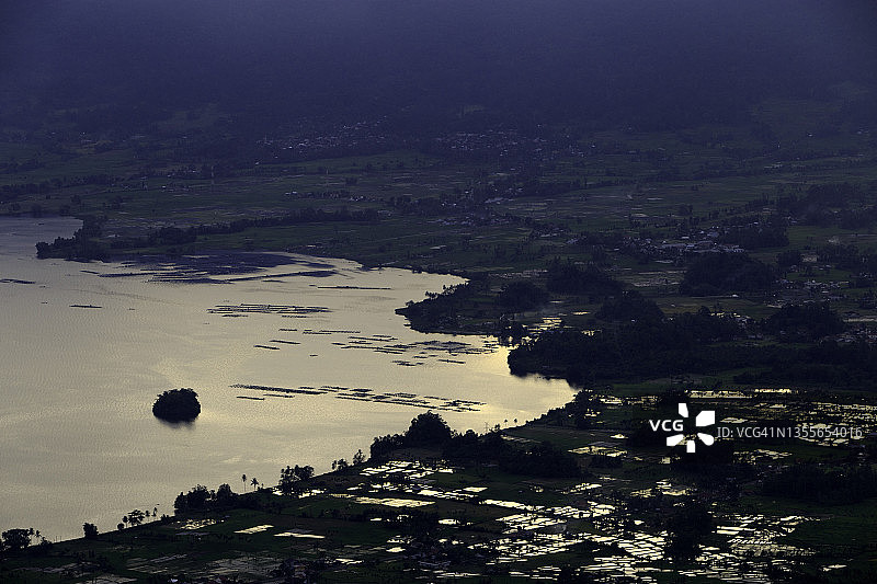 西苏门答腊的马宁焦湖图片素材