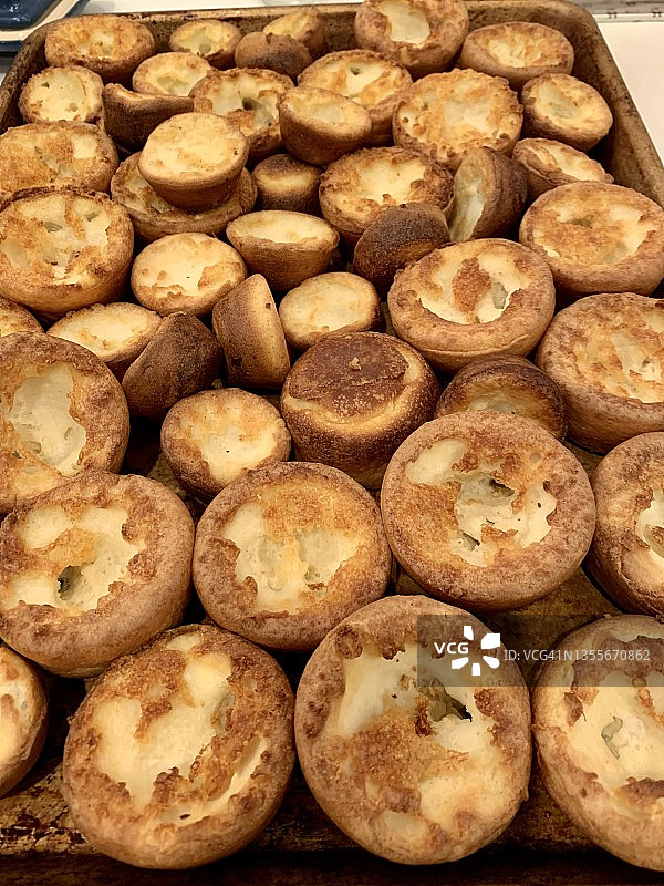 感恩节晚餐：约克郡布丁图片素材