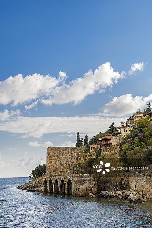 土耳其阿拉尼亚城市风光-造船厂图片素材