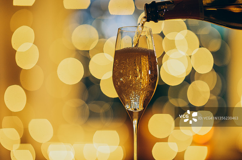 节日散景背景下的香槟图片素材
