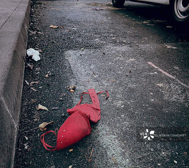 独自一人图片素材