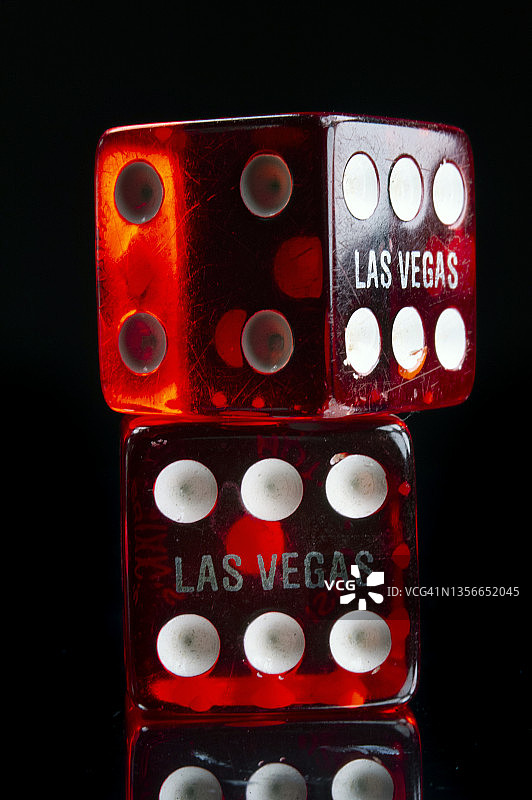 红色拉斯维加斯骰子图片素材