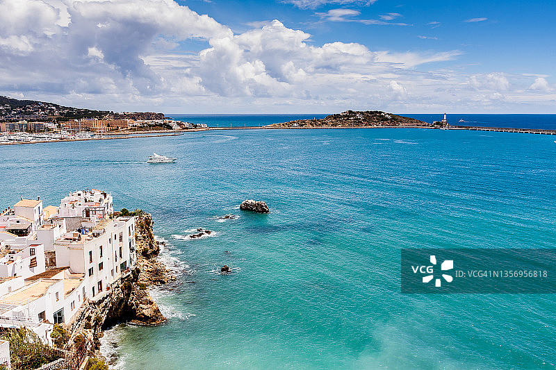 伊维萨岛老城区和码头图片素材