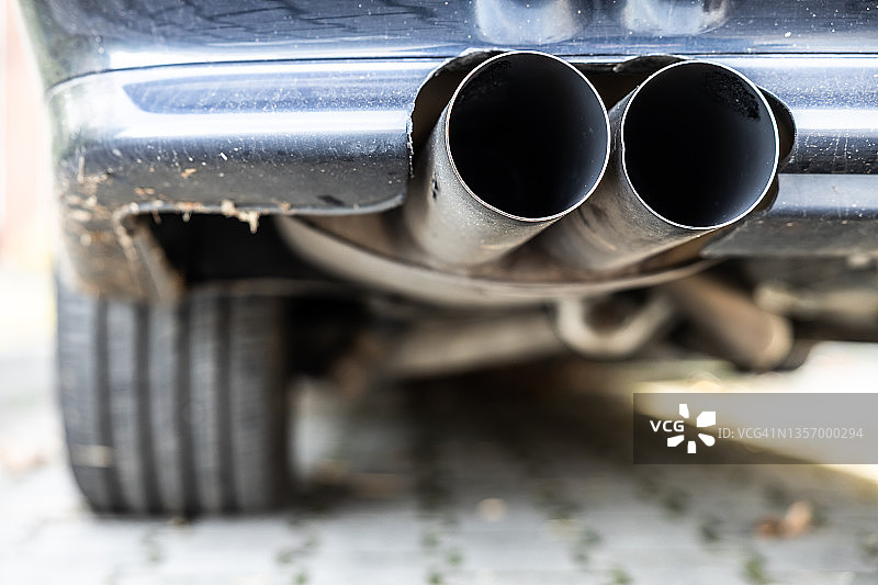 汽车排气管图片素材