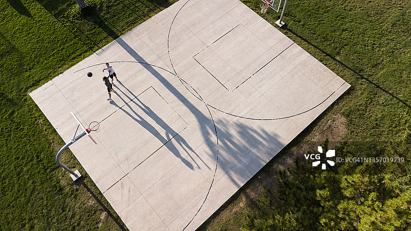 青少年篮球图片素材