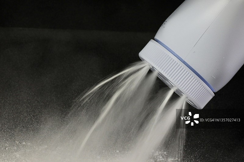 易于打开的婴儿爽身粉图片素材