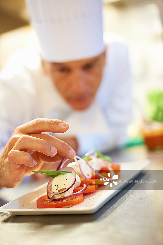 添加最后的润色图片素材