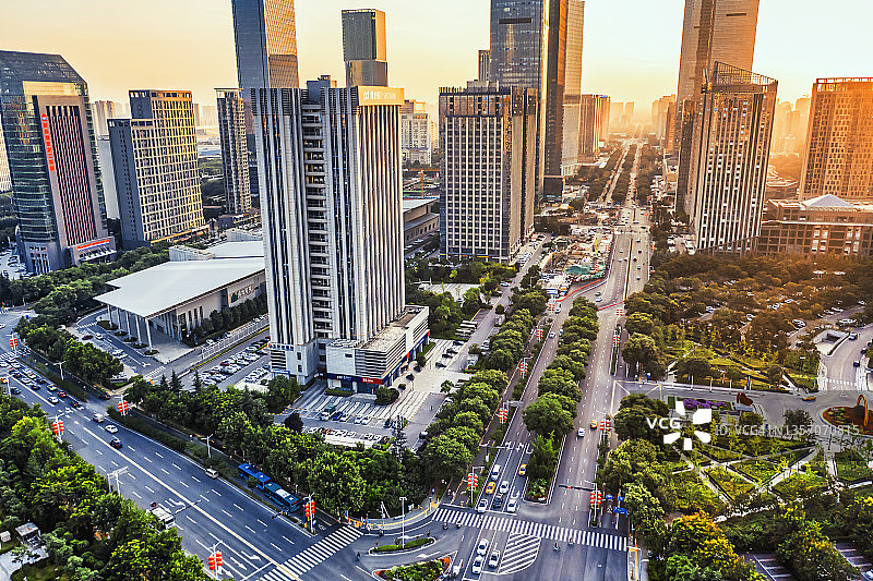 中国西安城市日落鸟瞰图片素材