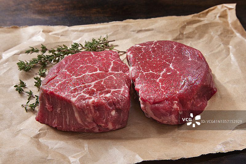 顶级生牛里脊肉图片素材