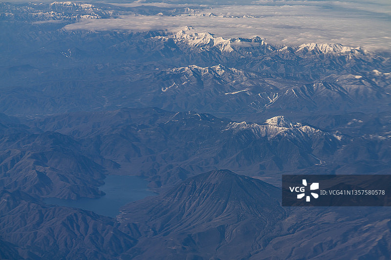 从飞机上俯瞰日本日光和尾濑国立公园图片素材