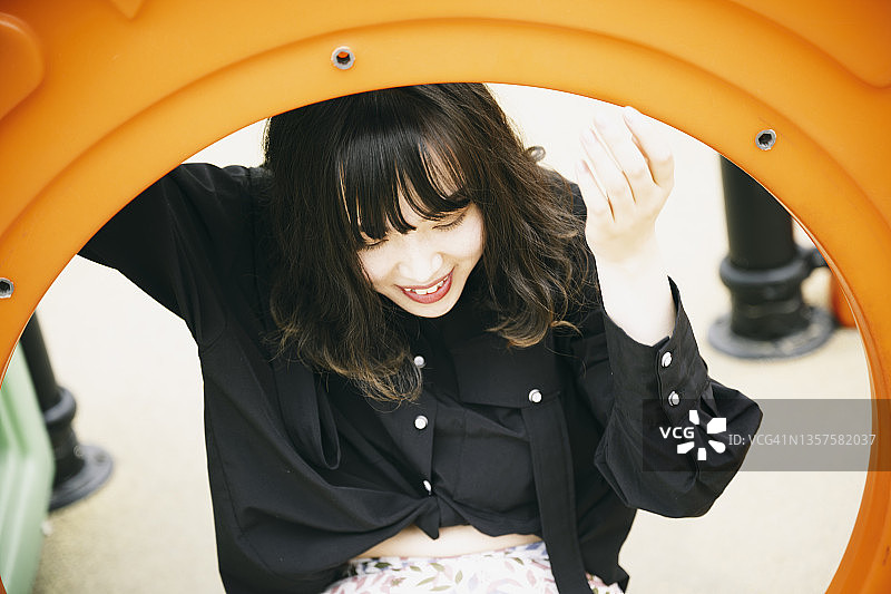 年轻的亚洲女性图片素材