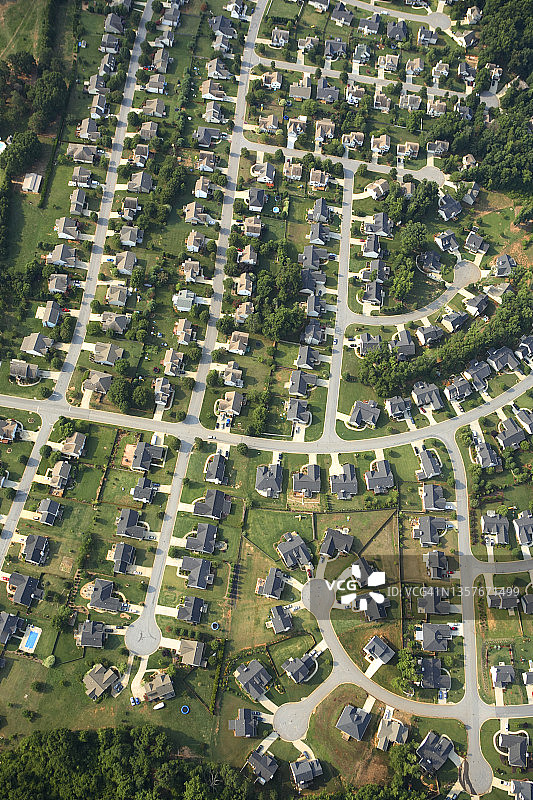 南卡罗来纳州格林维尔附近一个规划社区中房屋网格的鸟瞰图图片素材