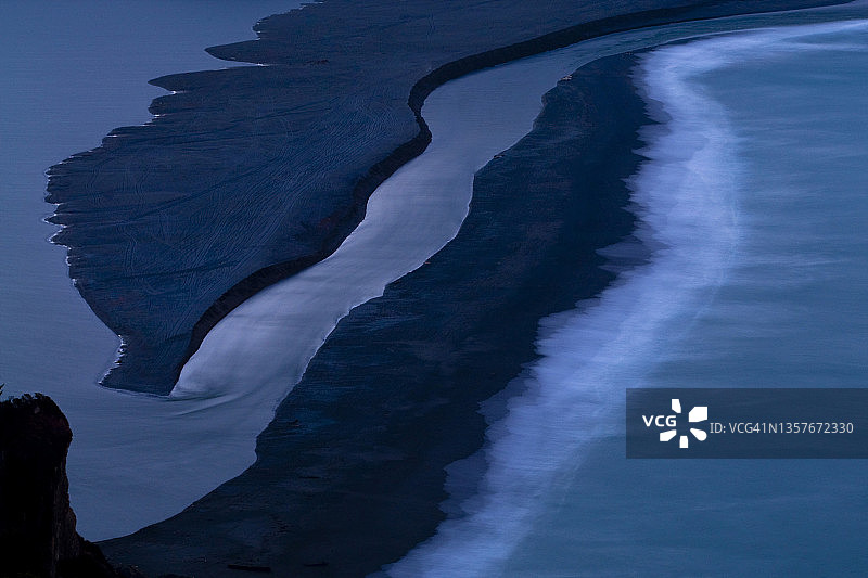 加利福尼亚州北部克拉马斯河流入太平洋的河口图片素材