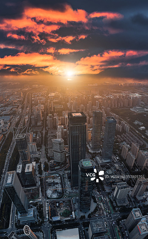 中国西安城市日落鸟瞰图片素材