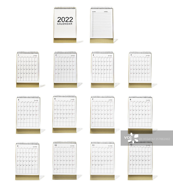 2022年台历，用于规划和提醒，白色背景上隔离。剪辑路径图片素材
