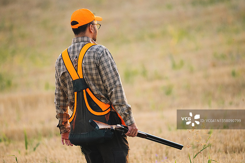 高地鸟类狩猎图片素材