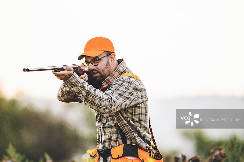 高地鸟类狩猎图片素材