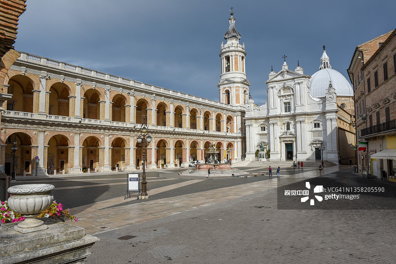 意大利马尔凯洛雷托圣母圣殿图片素材