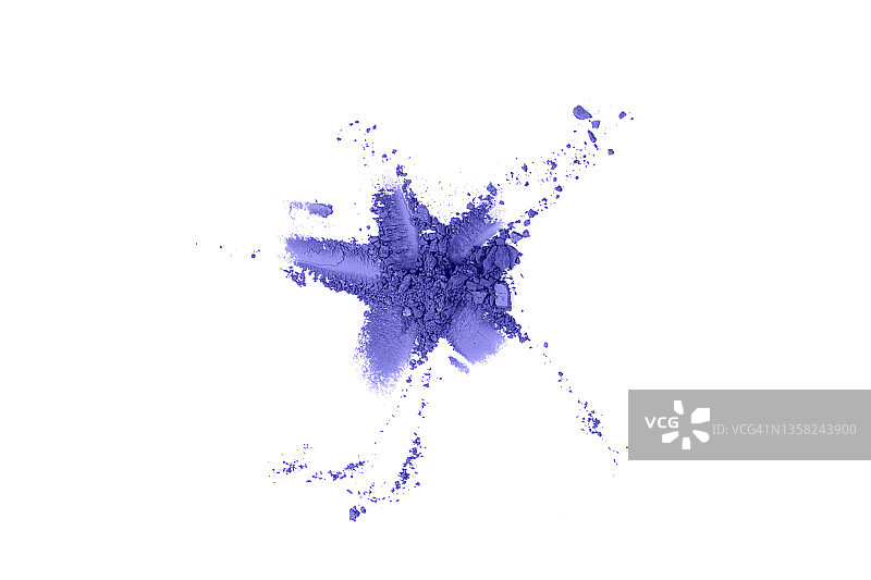 长春花蓝色眼影，白色背景图片素材