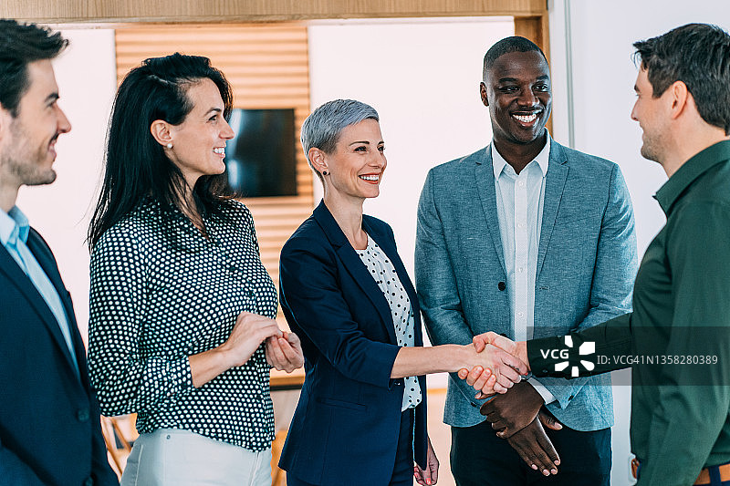 成功的合作图片素材