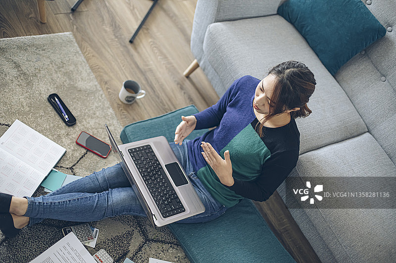 财务顾问的视频通话图片素材