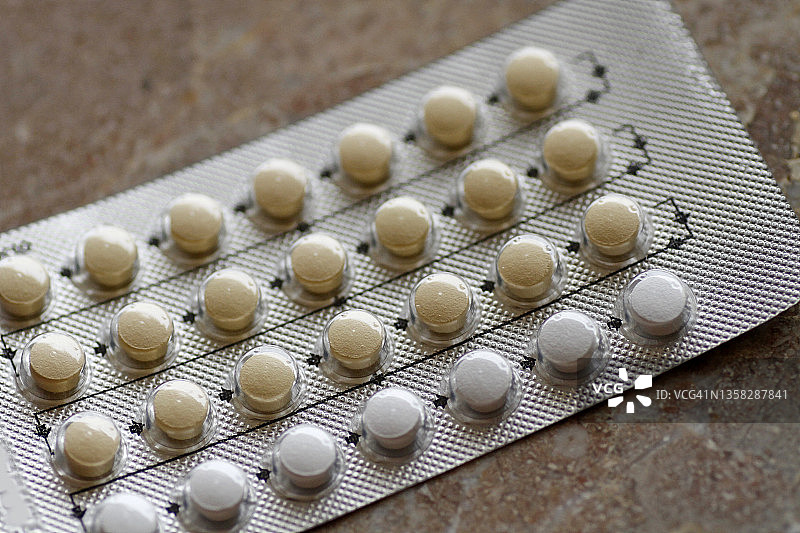 泡罩包装中的避孕药图片素材