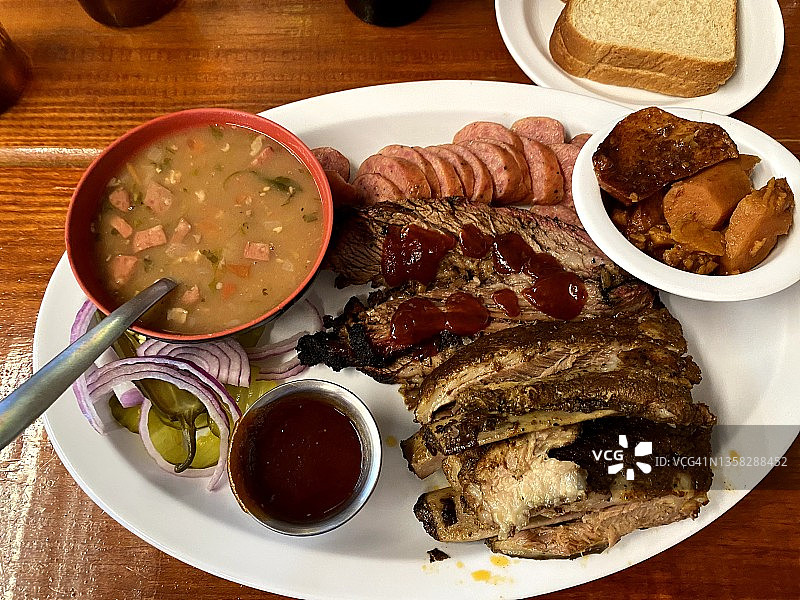 烤排骨配查罗豆汤图片素材