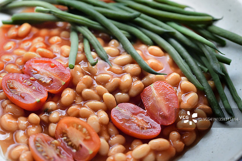 静物：豆类和番茄图片素材