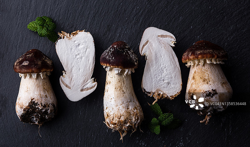 新鲜松茸图片素材