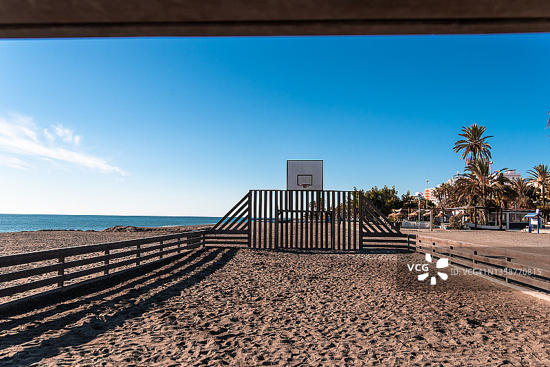 海边沙滩篮球场图片素材