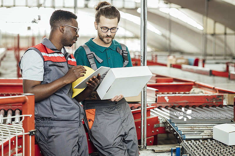 仓库同事合作整理的肖像图片素材