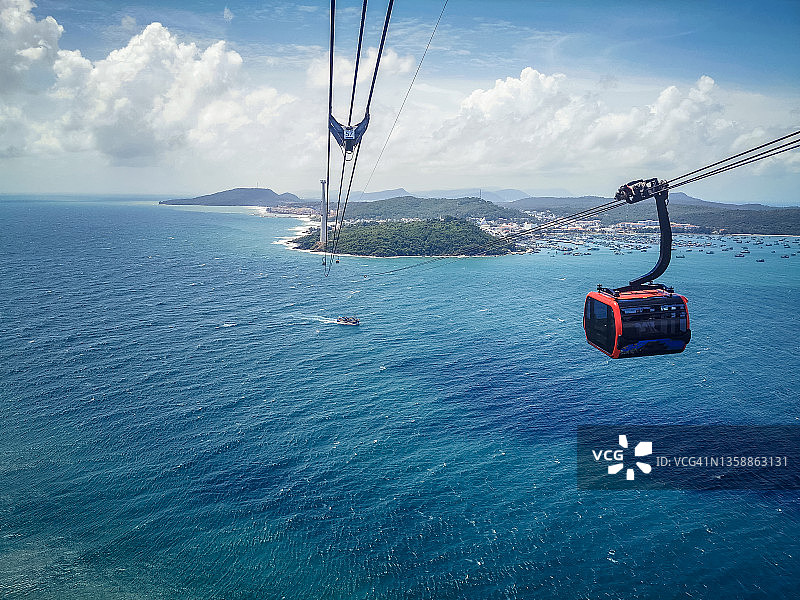连接富国岛和香岛的缆车图片素材