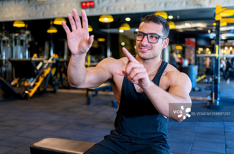 健身房的智能科技图片素材