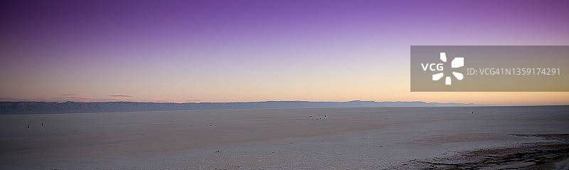 突尼斯托泽尔盐滩图片图片素材