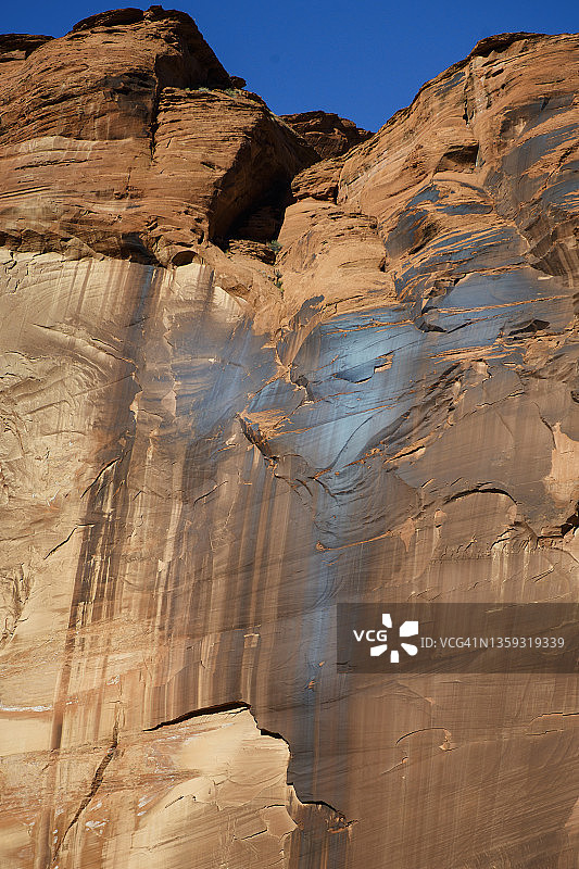 亚利桑那州格伦峡谷矿藏在峡谷壁上形成的精美面部纹理图像图片素材