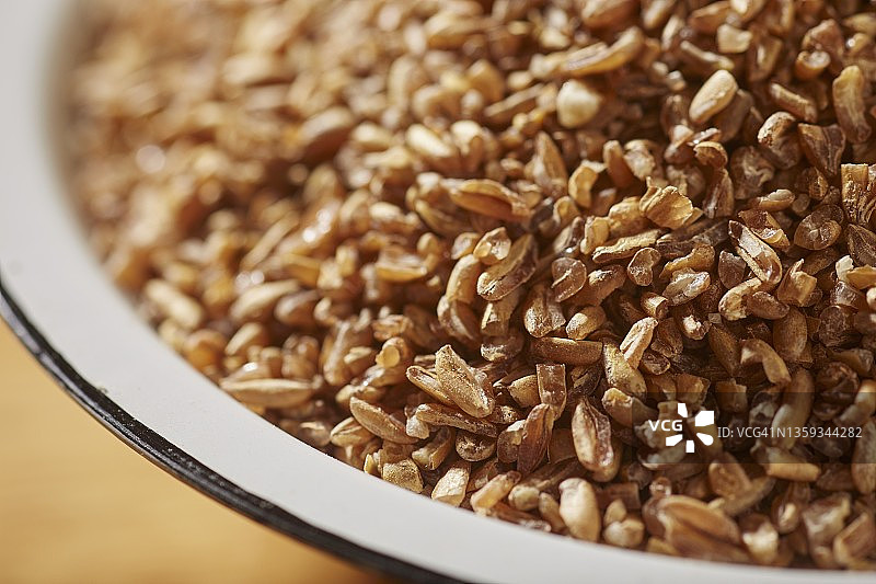 搪瓷碗里的保加麦片（细节）图片素材