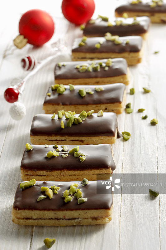 黑莓果酱和黑巧克力伊斯基亚切片图片素材