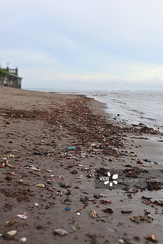 海滩垃圾图片素材