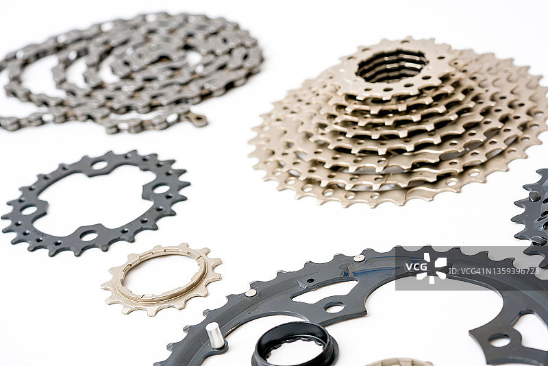 山地运动自行车的齿轮、链轮和链条图片素材