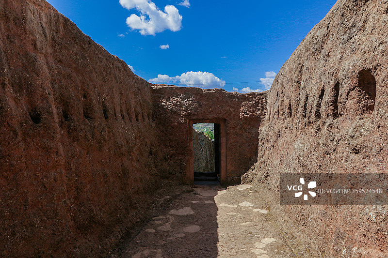 非洲古老教堂的外部景观图片素材