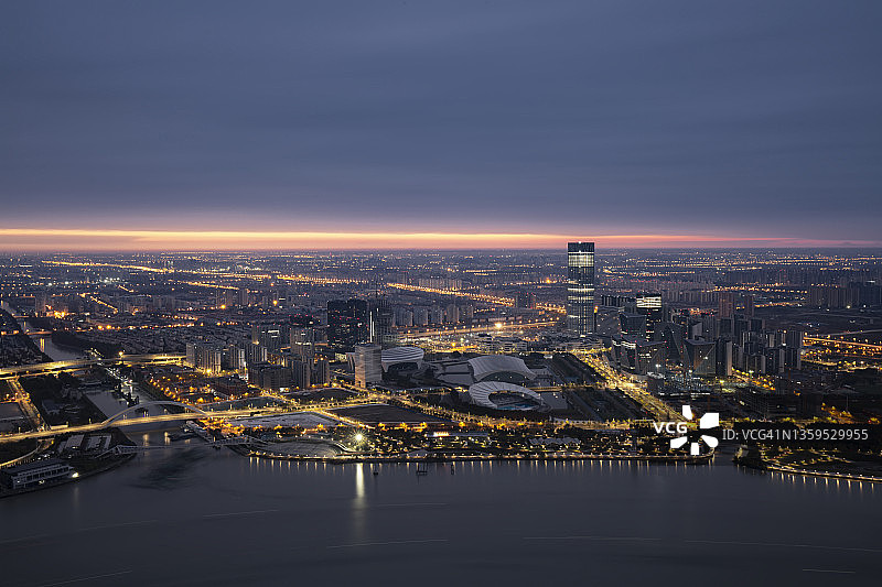 上海浦东前滩黎明图片素材