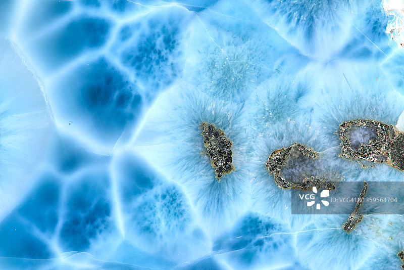 作为背景的奢华红色原玛瑙晶体表面纹理：矿石宏观特写抽象设计元素的自然图案表面图片素材