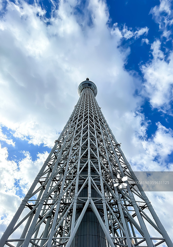 白天仰视东京晴空塔图片素材