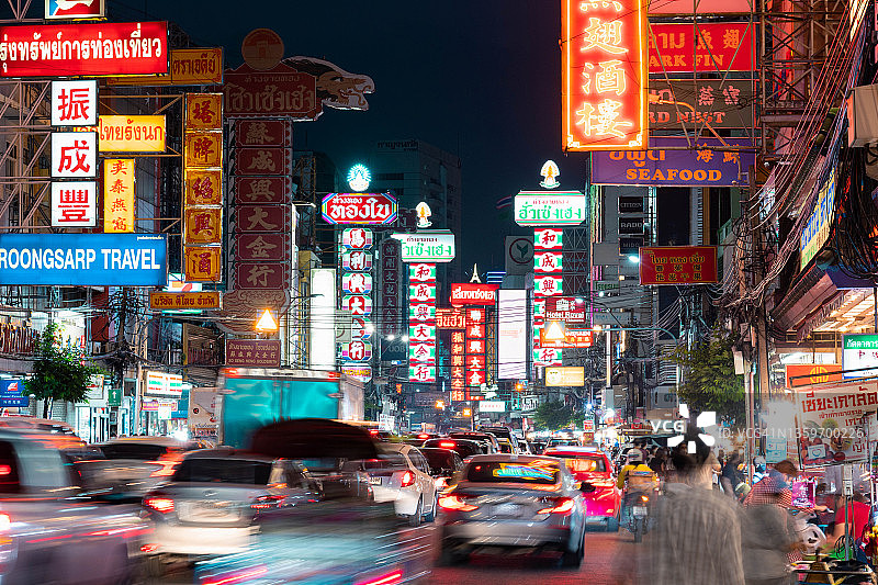 曼谷唐人街夜间交通图片素材
